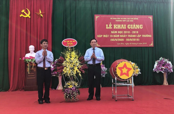 Đồng chí Triệu Đình Lê, Phó Bí thư Thường trực tỉnh ủy Cao Bằng đã dự lễ Khai giảng tại trường THPT Lục Khu, Hà Quảng, Cao Bằng.