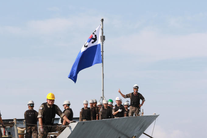 T&agrave;u khu trục Hải qu&acirc;n H&agrave;n Quốc ch&iacute;nh thức thăm hữu nghị Đ&agrave; Nẵng