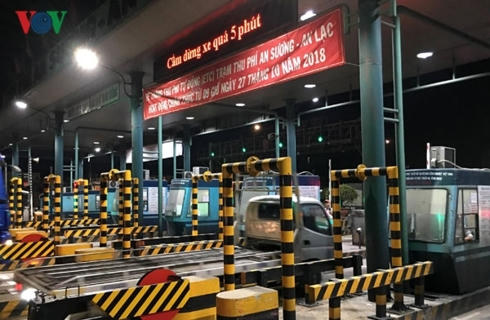 Nhiều tài xế cho rằng họ không sử dụng cầu vượt nên không phải đóng phí.