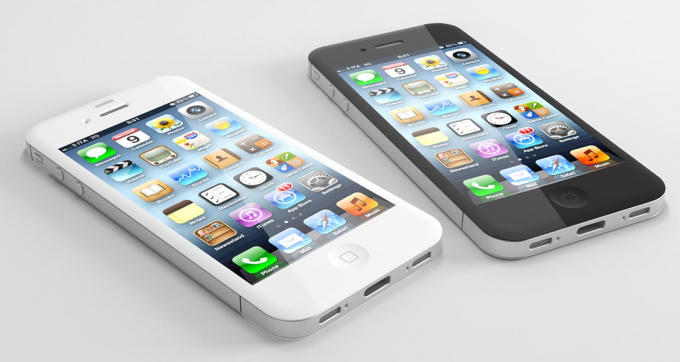 Thế hệ thứ 5 của iPhone mang tên iPhone 4S được ra mắt vào ngày 4/10/2011. So với iPhone 4, sản phẩm này không có nhiều sự thay đổi trong thiết kế, nhưng được trang bị nhiều tính năng mới, trong đó có 'trợ lý ảo' Siri. Điều đáng tiếc nhất là CEO huyền thoại Steve Jobs của Apple đã qua đời chỉ một ngày sau khi 4S được trình làng.