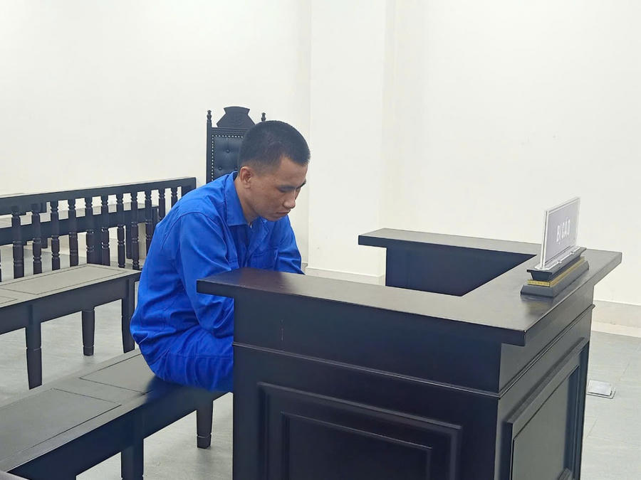 Bị cáo Nguyễn Quốc Việt tại tòa.