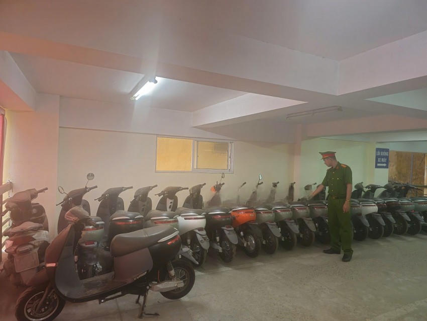 Triệt phá đường dây sản xuất, buôn bán xe máy điện giả, kém chất lượng.