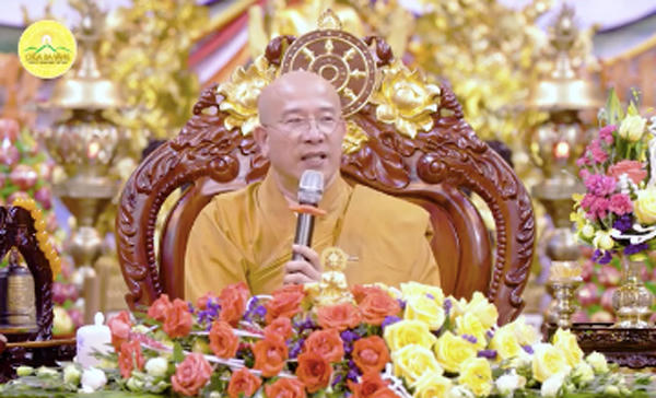 Đại đức Thích Trúc Thái Minh, trụ trì chùa Ba Vàng.