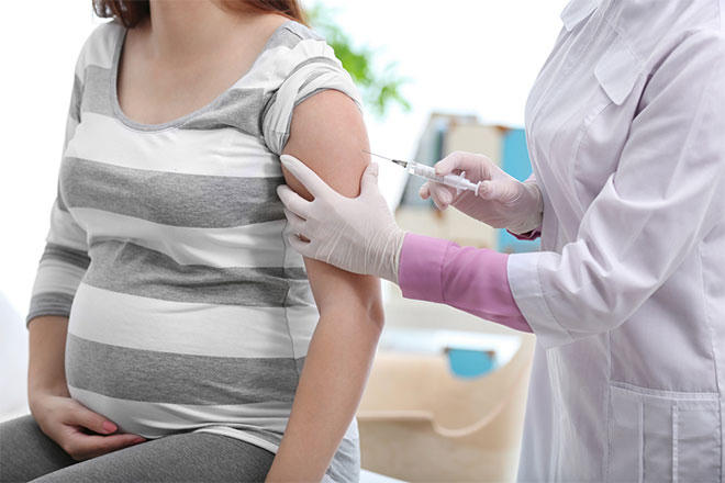 4 điều cần biết cho phụ nữ mang thai tiêm vaccine COVID-19