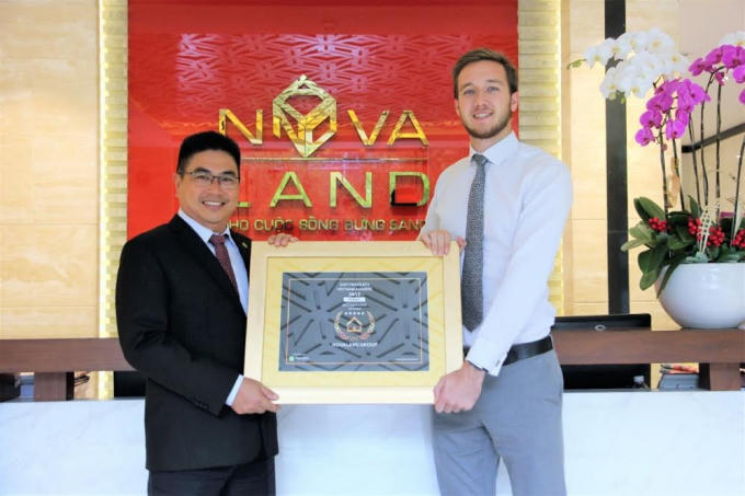 Tập đoàn Novaland cũng được vinh danh là Nhà phát triển bất động sản tốt nhất Việt Nam năm 2017 (Best Developer 2017)