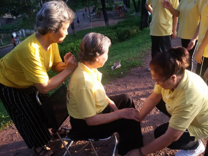 Bài tậpTotha giúp sự gắn kết và chia sẻ giữa con người với nhau.