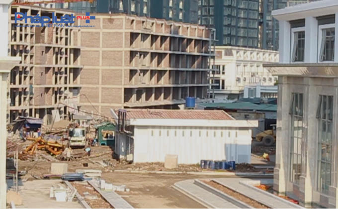 Sequence 53.00_01_46_16.Still016