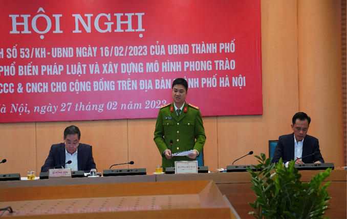 Đại tá Dương Đức Hải, Phó Giám đốc CATP phát biểu tại Hội nghị