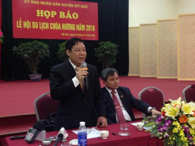 Ông Nguyễn Văn Hậu, Phó chủ tịch UBND huyện Mỹ Đức, trưởng ban tổ chức lễ hội tại buổi họp báo.