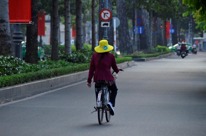 Cảnh thanh vắng hiếm thấy ở Sài Gòn