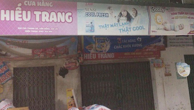 hai-duong-tim-khan-nguoi-den-cua-hang-hieu-trang-co-3-ca-mac-covid-191598270649