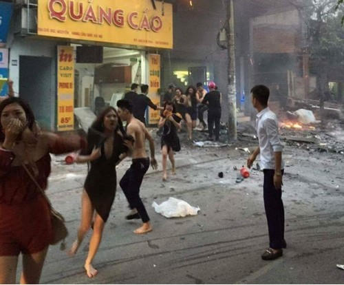 Bức ảnh cô gái chạy thoát thân từ đám cháy gây nhiều tranh cãi năm qua.