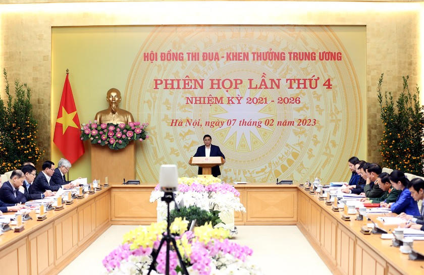 quang-canh-phien-hop-copy-6093