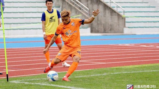 Hữu Khôi trở lại V-League sau một năm chơi bóng tại Hàn Quốc.