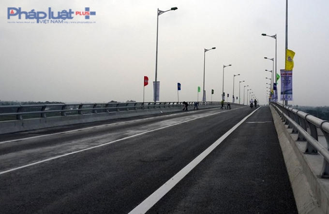 Cầu Tân Phong giúp nối liền đường vành đai I thành phố Nam Định.