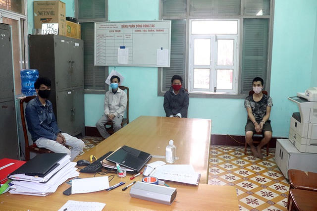 4 đối tượng tấn công Tổ công tác phòng chống dịch Covid-19 tại cơ quan công an (ảnh báo Quảng Ninh)