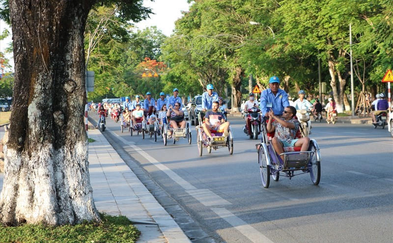 Dạo quanh phố cổ bằng xích lô, du khách nước ngoài bị "chặt chém" 1,2 triệu đồng. (Ảnh minh hoạ)