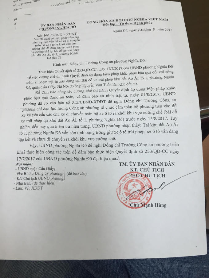 Văn bản gửi Công an phường Nghĩa Đô về việc giải phóng bãi xe nhưng đến nay bãi xe vẫn hoạt động.