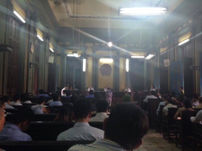Toàn cảnh phiên xét xử.