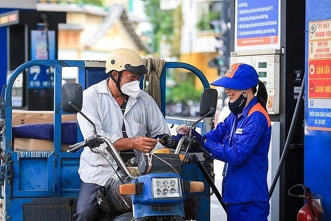 Giá xăng dầu ngày mai sẽ tiếp tục tăng.