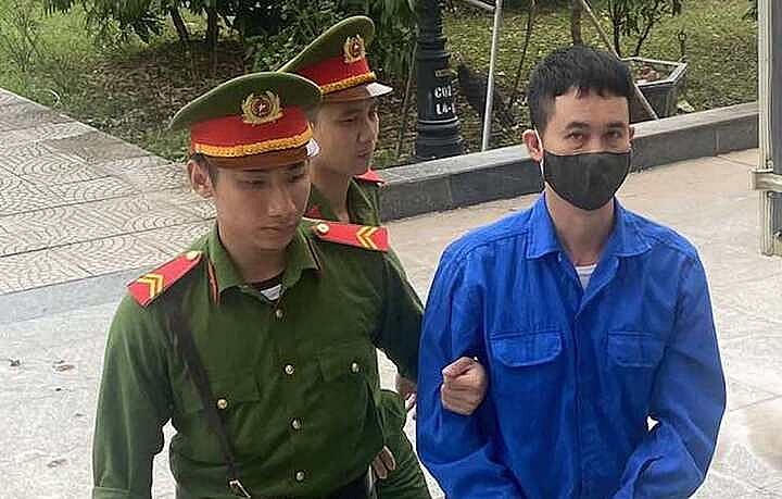 Tạ Duy Khanh bị cáo buộc sát hại cô gái từng là á khôi rồi phi tang xác.