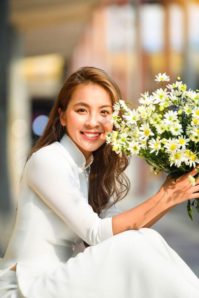 Cô gái sinh năm 1997 từng tốt nghiệp khoa Diễn xuất của trường Cao đẳng Nghệ thuật Hà Nội.