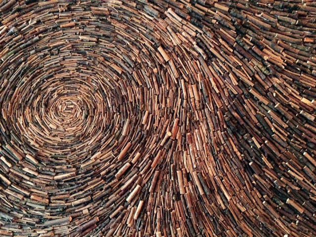 Tĩnh lại để chiêm ngưỡng những vòng tròn đá cuội tĩnh lặng