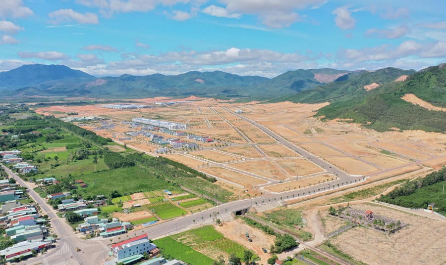 Bình Định dành nhiều quỹ đất xây dựng các Khu công nghiệp, cụm công nghiệp.