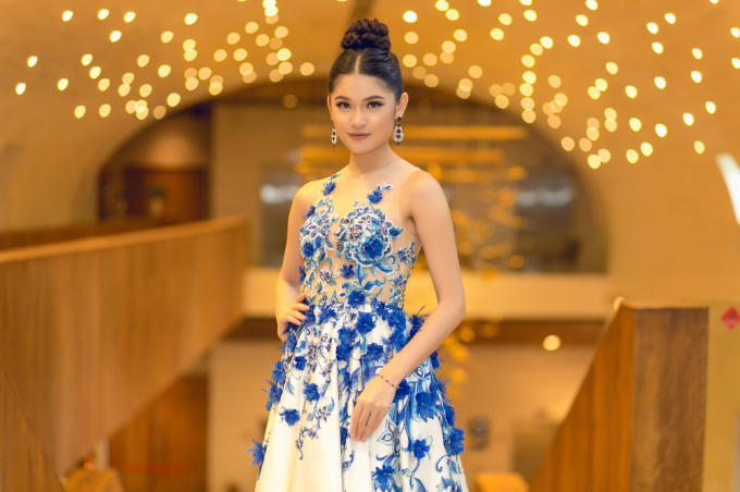 Xinh đẹp như thiên thần thế này, Huyền My và Thuỳ Dung khiến ai cũng mê mẩn