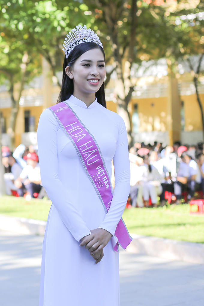 Trần Tiểu Vy từ ngôi vị Hoa hậu Việt Nam tới đấu trường Miss World 2018.