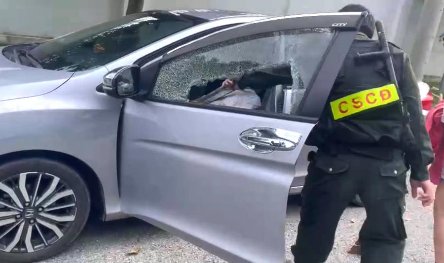 Đập kính ôtô, cảnh sát phát hiện bí thư thị trấn Lai Uyên tử vong.