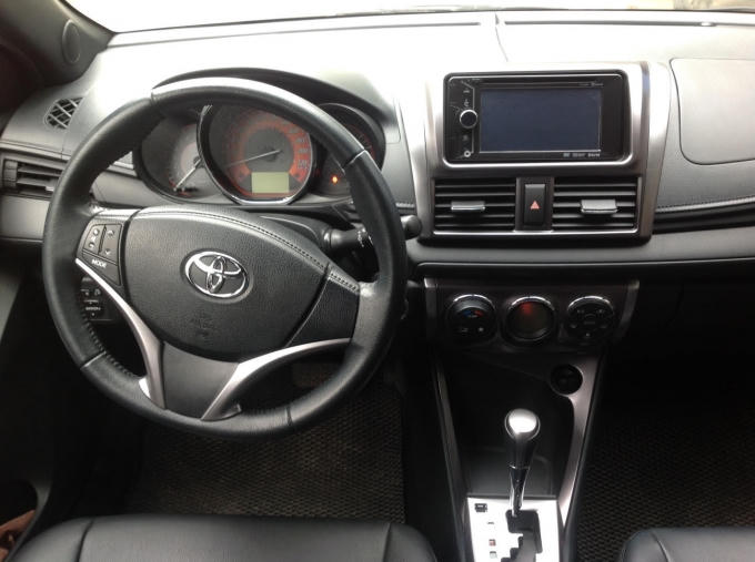 Bán xe Toyota Yaris G - Giá cực mềm