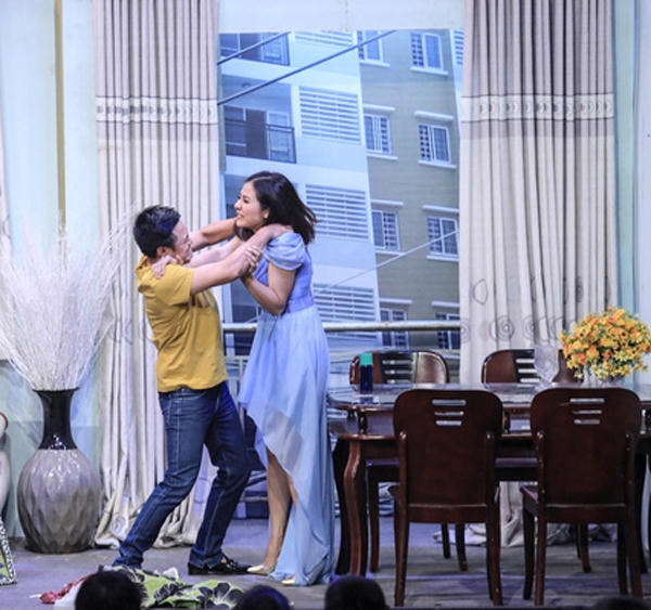 Vân Trang, Tự Long với câu chuyện mang tính thời sự. Ảnh: Internet