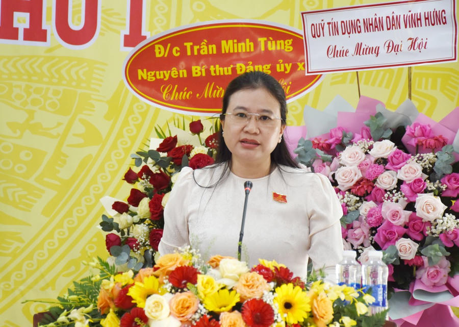 Bà Trương Ngọc Thảo – Bí thư Đảng ủy, Chủ tịch HĐND xã Châu Thới, phát biểu bế mạc Đại hội.