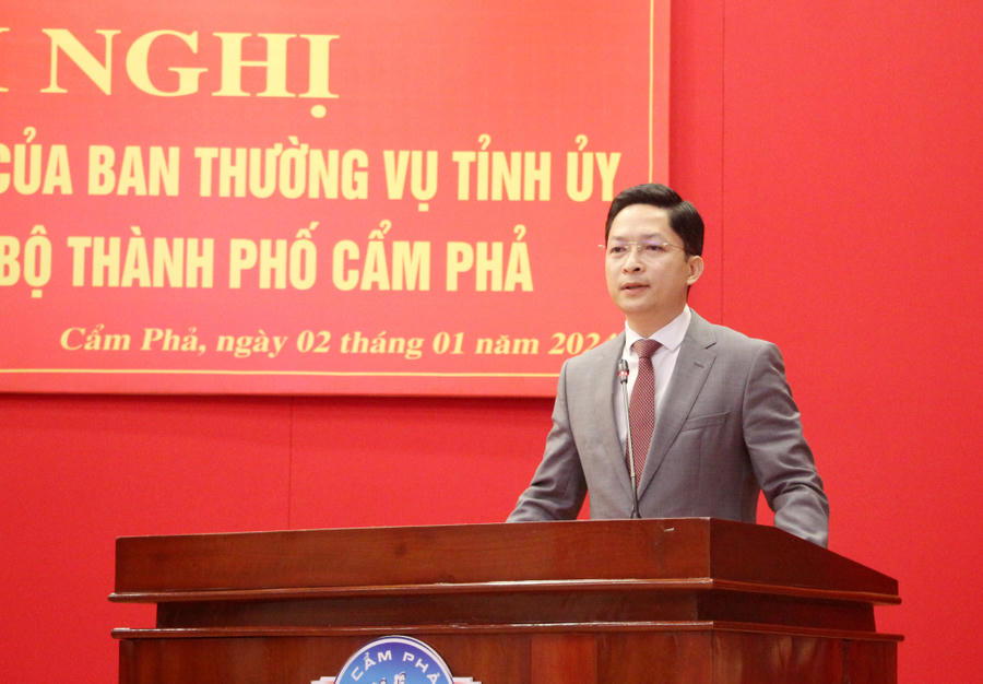 2166509_dong_chi_pham_le_hung_pho_bi_thu_thanh_uy_cam_pha_phat_bieu_nhan_nhiem_vu_08114302
