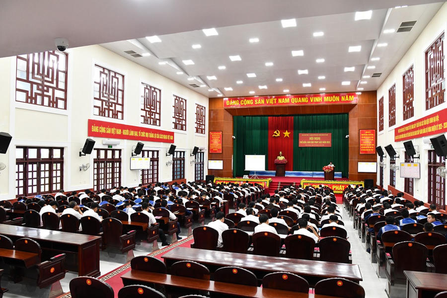 Quang cảnh hội nghị