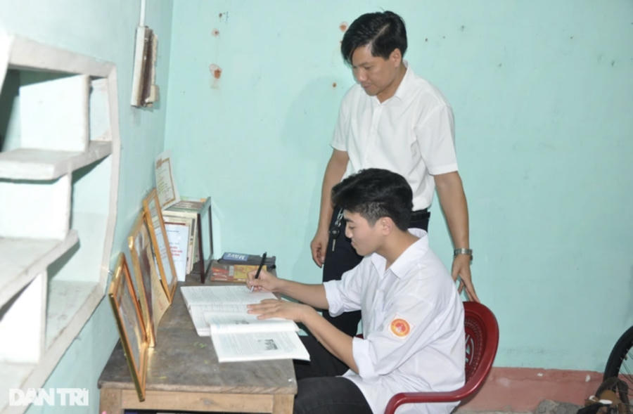 EEA94932-B249-4840-8466-559824A7FF64.