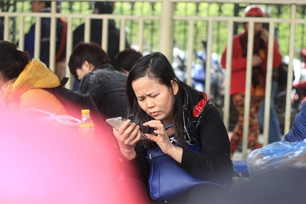 Phần lớn tại các bến xe các, xe chạy đi các hướng Thái Bình, Nam Định, Hà Nam, Nghệ An, Hà Tĩnh, Phú Thọ, Yên Bái…Ảnh: Như Trường.