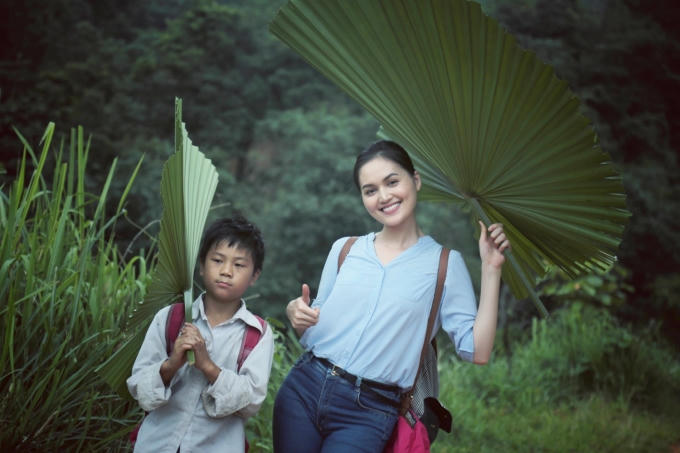 “Tháp sáng lớp học tình thương” của thí sinh Trần Thị Thu HIền.