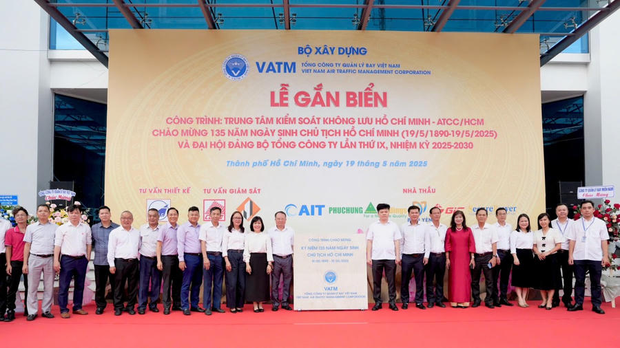 VATM tổ chức lễ gắn biển công trình chào mừng 135 năm ngày sinh Chủ tịch Hồ Chí Minh (19/5/1890- 19/5/2025) và hướng tới Đại hội Đảng bộ Tổng công ty lần thứ IX, nhiệm kỳ 2025-2030.