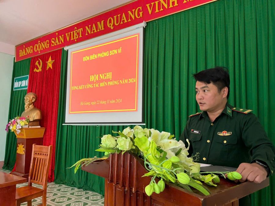 Thiếu tá Phùng Văn Sơn, Phó Đồn trưởng Đồn biên phòng Sơn Vĩ (BĐBP tỉnh Hà Giang).