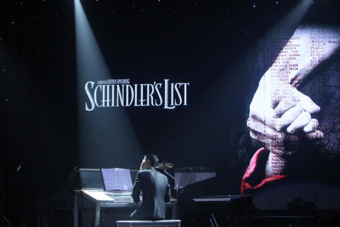 Nhật Hạ hút hồn khán giả của