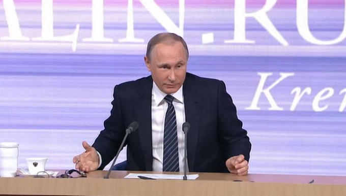 Tổng thống Putin bắt đầu buổi hợp báo với các vấn đề kinh tế trong nước. (Ảnh: TASS)