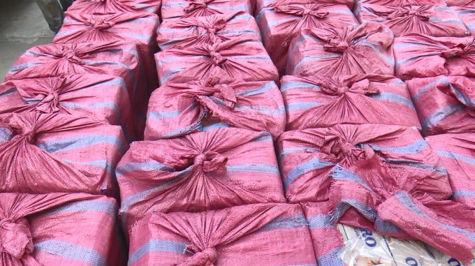 48.500 bao thuốc l&aacute; ngoại nhập lậu bị cơ quan c&ocirc;ng an thu giữ (Ảnh: H&agrave; Bắc)