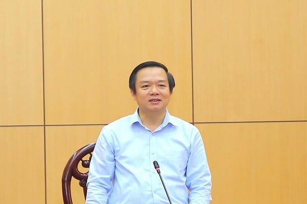 ông Phạm Quang Ngọc, Chủ tịch UBND tỉnh Ninh Bình phát biểu tại hội nghị.