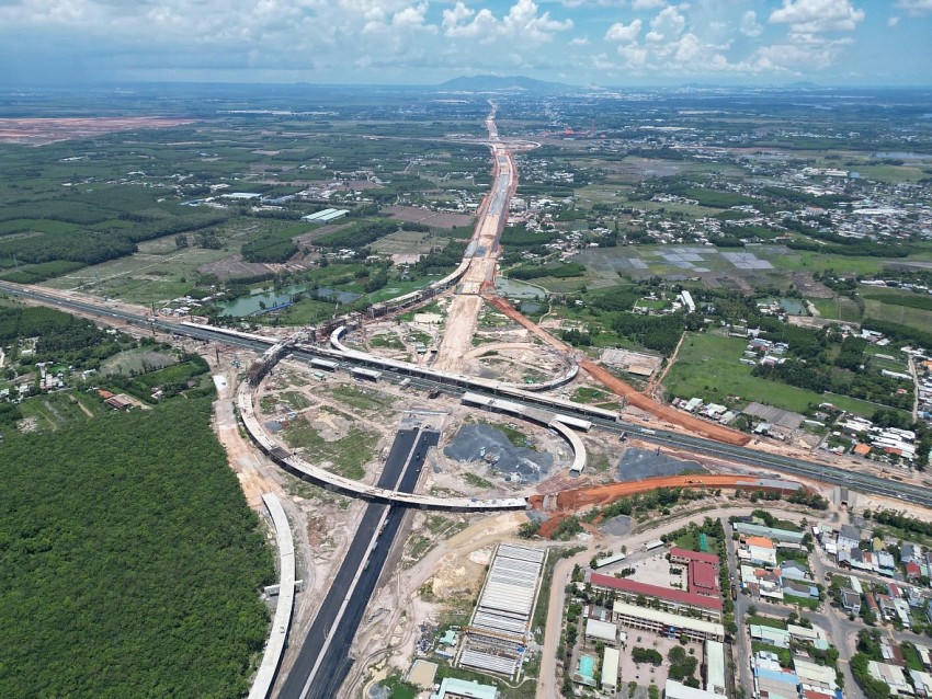 Tăng tốc thi công đường kết nối đến sân bay Long Thành.