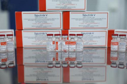 Lô vaccine Sputnik V đầu tiên do Việt Nam gia công được gửi sang Nga, chờ kiểm nghiệm