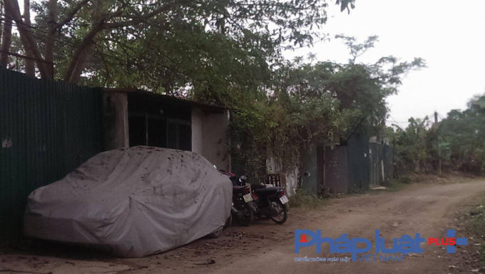 Nhiều nhà xưởng mọc lên tại khu vực này.