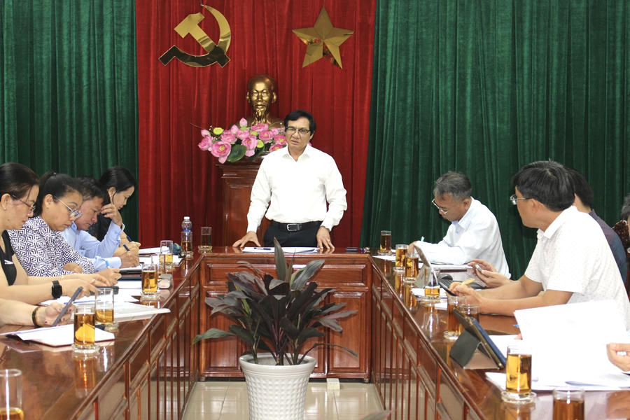 Ông Nguyễn Sơn Hùng phát biểu tại buổi làm việc với Sở VHTT&DL