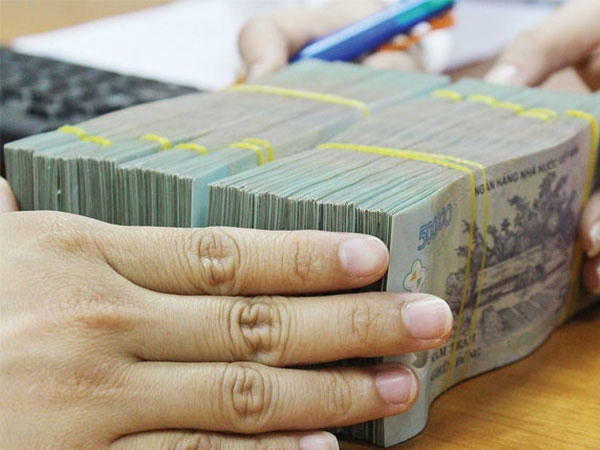 Chủ tịch huyện xin lỗi và trả hơn 5 tỷ đồng cho học sinh nghèo sau ba năm bị “quên” (ảnh minh họa).